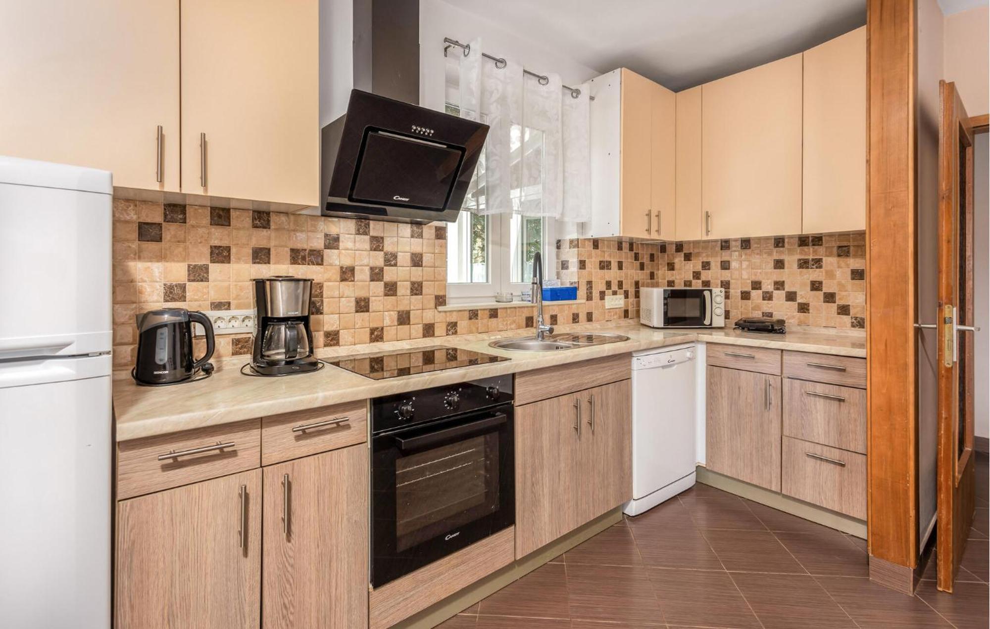 Lovely Apartment In Brsec With House Sea View Zewnętrze zdjęcie