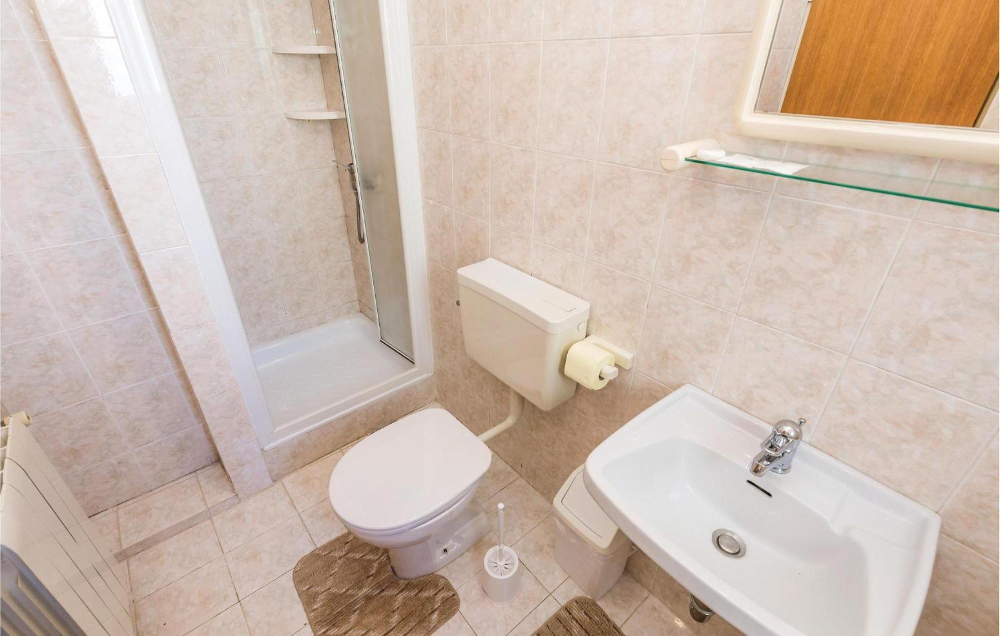 Lovely Apartment In Brsec With House Sea View Zewnętrze zdjęcie