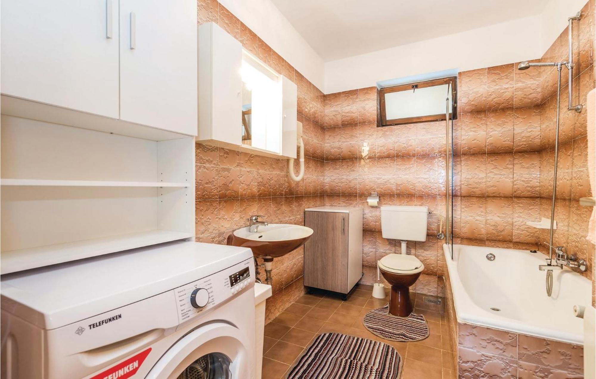 Lovely Apartment In Brsec With House Sea View Zewnętrze zdjęcie