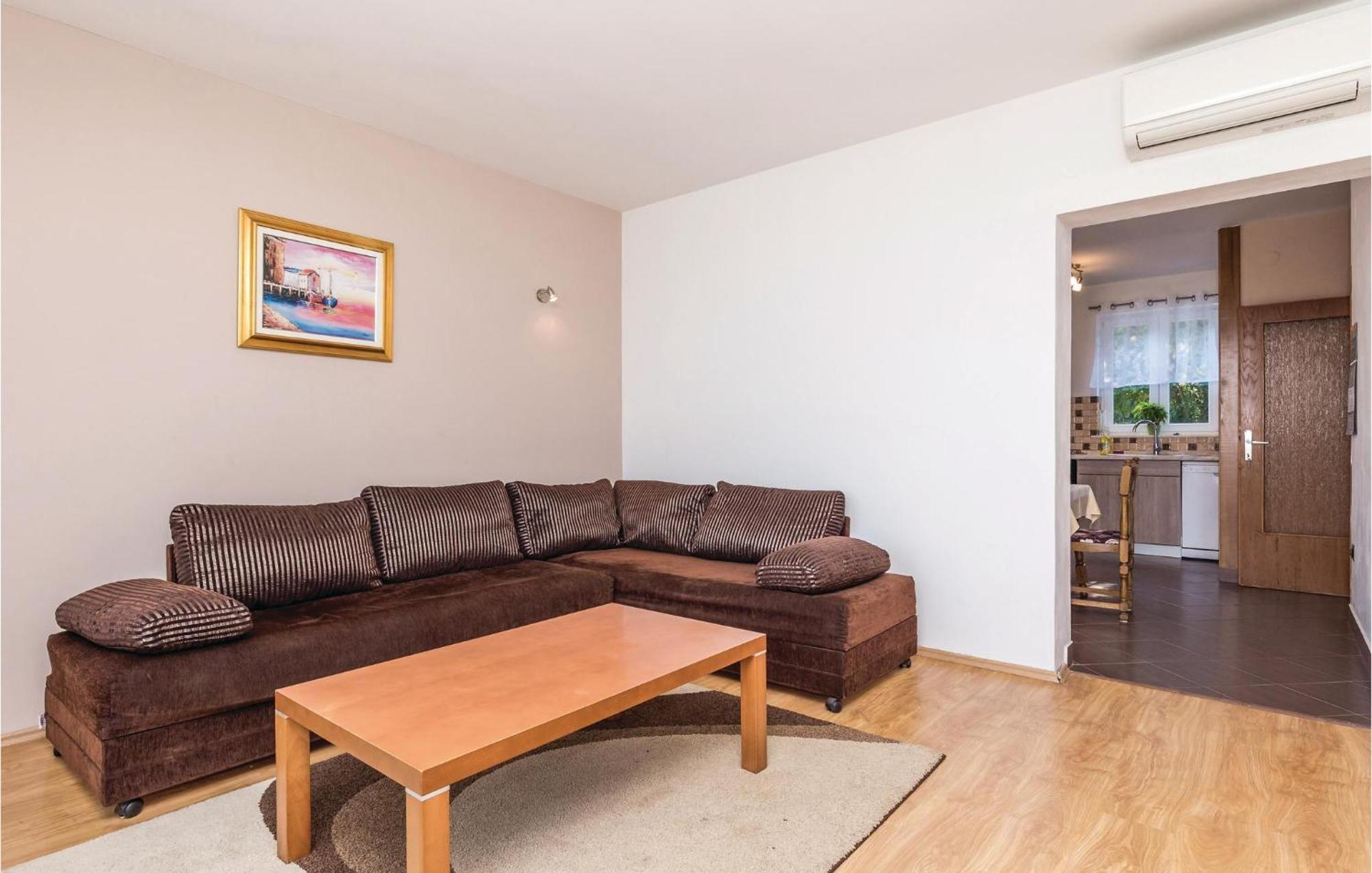 Lovely Apartment In Brsec With House Sea View Zewnętrze zdjęcie